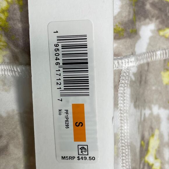 Calvin Klein Printed Cropped Leggings, Enlighten Daffodil, Small $50 - Picture 7 of 8